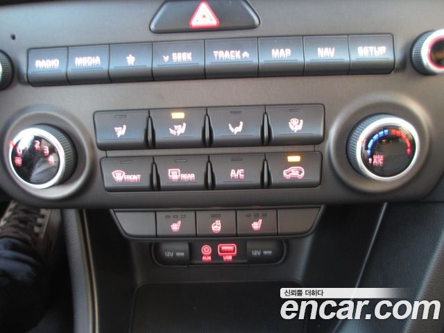 Kia Sportage (IV) Gasoline 2.0 2WD Noblesse 2018 — фото 18