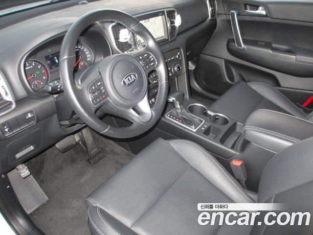 Kia Sportage (IV) Gasoline 2.0 2WD Noblesse 2018 — фото 24