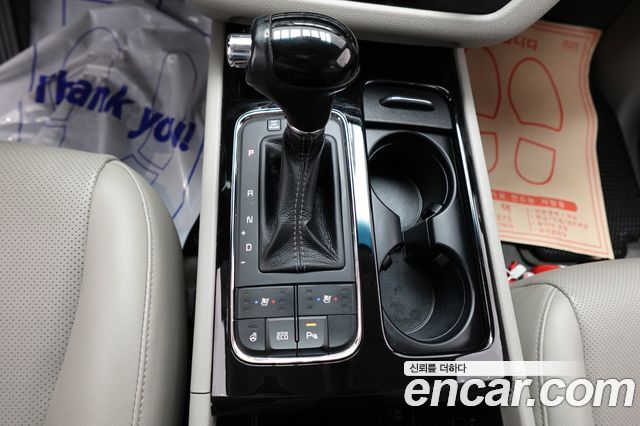 Kia Carnival 11-seater Prestige 2016 — фото 8