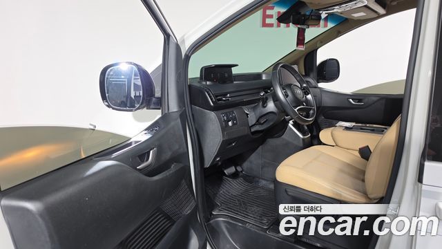 Hyundai Staria L3.5 Cargo 3-Seater Modern 2022 — фото 10