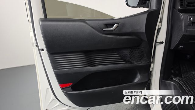 Hyundai Staria L3.5 Cargo 3-Seater Modern 2022 — фото 24