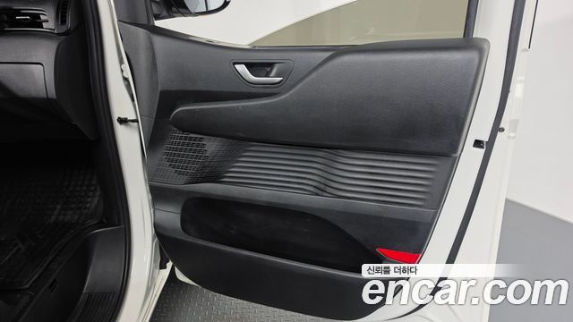 Hyundai Staria L3.5 Cargo 3-Seater Modern 2022 — фото 25