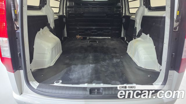 Hyundai Staria L3.5 Cargo 3-Seater Modern 2022 — фото 28
