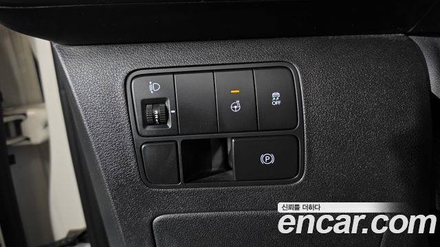 Hyundai Staria L3.5 Cargo 3-Seater Modern 2022 — фото 29