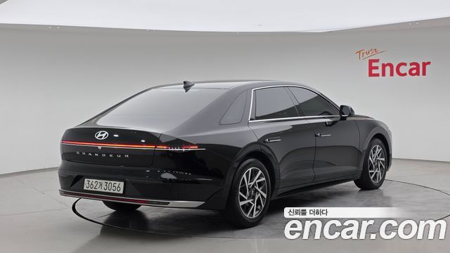 Hyundai Grandeur (GN7) 2,5 Gasoline 2WD Exclusive 2023 — фото 2