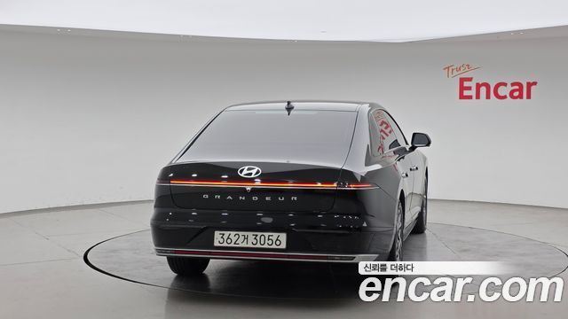 Hyundai Grandeur (GN7) 2,5 Gasoline 2WD Exclusive 2023 — фото 4