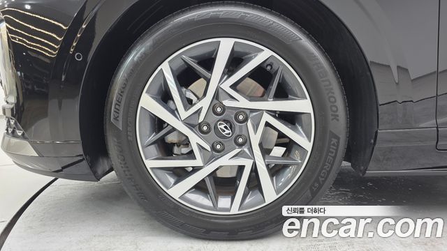 Hyundai Grandeur (GN7) 2,5 Gasoline 2WD Exclusive 2023 — фото 5