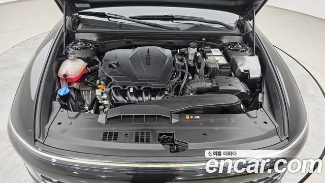 Hyundai Grandeur (GN7) 2,5 Gasoline 2WD Exclusive 2023 — фото 6