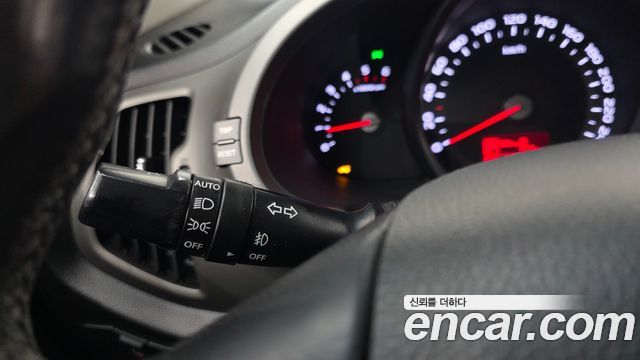 Kia Sportage R Diesel 2WD Trendy 2014 — фото 17