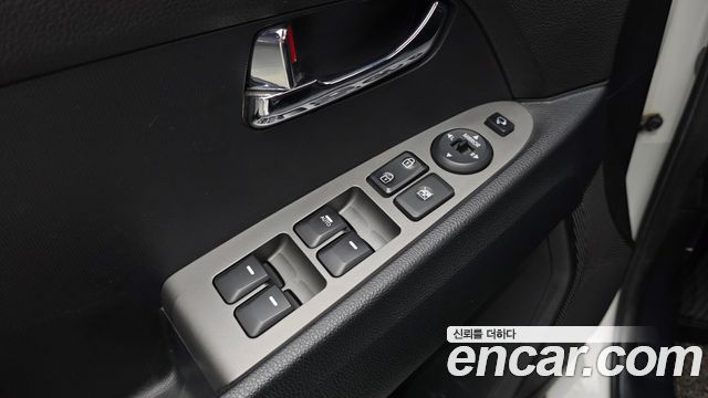 Kia Sportage R Diesel 2WD Trendy 2014 — фото 27