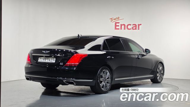 Genesis EQ900 5.0 GDI AWD Limousine Prestige 2016 — фото 2