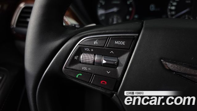 Genesis EQ900 5.0 GDI AWD Limousine Prestige 2016 — фото 16
