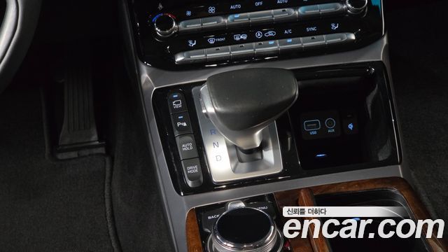 Genesis EQ900 5.0 GDI AWD Limousine Prestige 2016 — фото 28