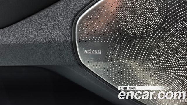 Genesis EQ900 5.0 GDI AWD Limousine Prestige 2016 — фото 34