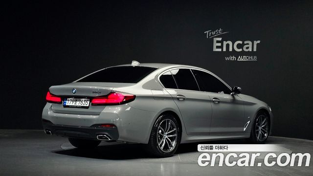 BMW 5 Series (G30) 520i M Sport 2022 — фото 2