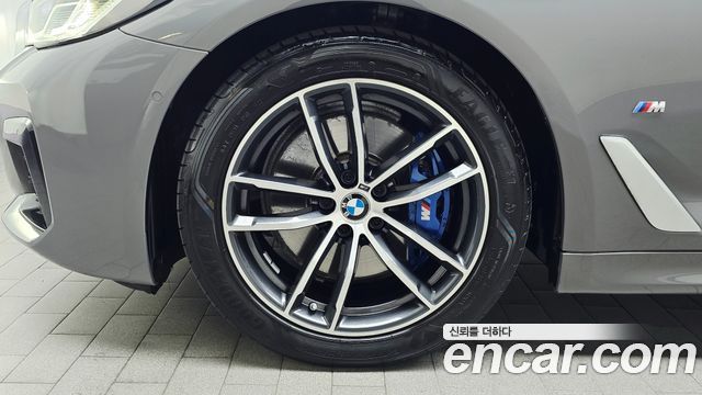 BMW 5 Series (G30) 520i M Sport 2022 — фото 5