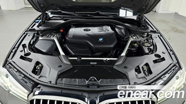 BMW 5 Series (G30) 520i M Sport 2022 — фото 6