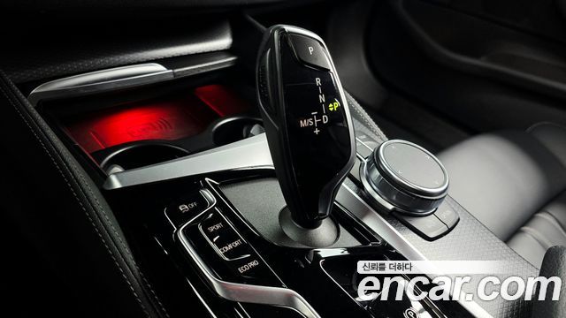 BMW 5 Series (G30) 520i M Sport 2022 — фото 9