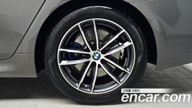 BMW 5 Series (G30) 520i M Sport 2022 — фото 21