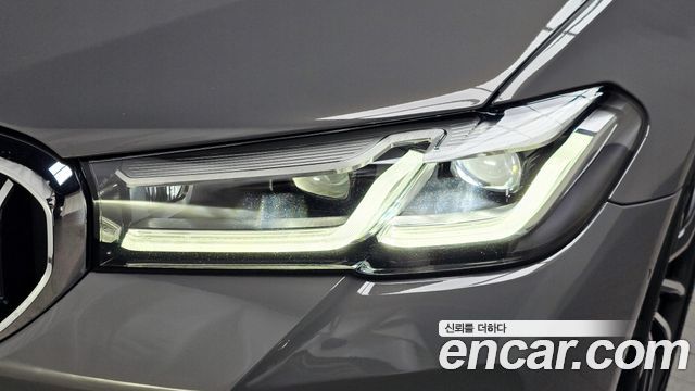 BMW 5 Series (G30) 520i M Sport 2022 — фото 22