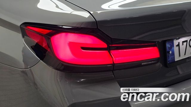 BMW 5 Series (G30) 520i M Sport 2022 — фото 23