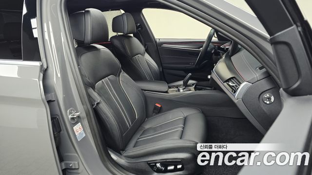 BMW 5 Series (G30) 520i M Sport 2022 — фото 26