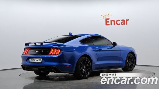 Ford Mustang Coupe 2020 — фото 2