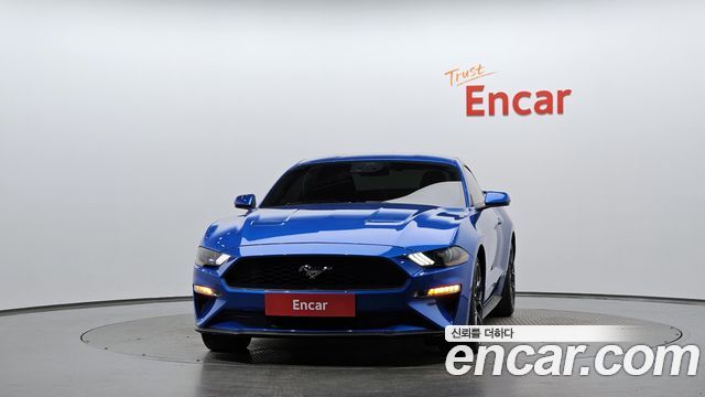 Ford Mustang Coupe 2020 — фото 3