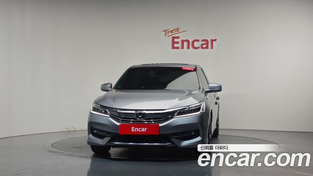 Honda Accord 2.4 9th 2016 — фото 3