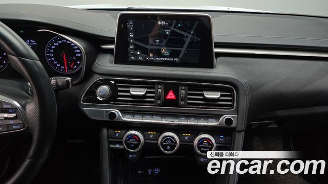 Genesis G70 2.0T Advanced 2019 — фото 16