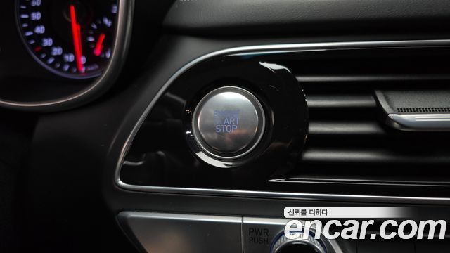 Genesis G70 2.0T Advanced 2019 — фото 18
