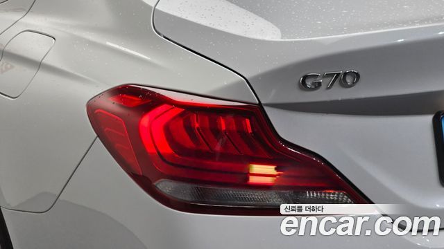 Genesis G70 2.0T Advanced 2019 — фото 23