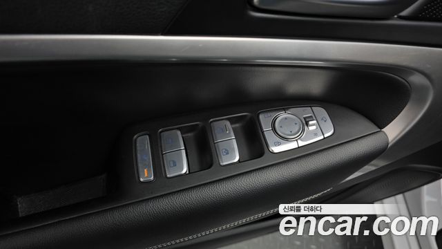 Genesis G70 2.0T Advanced 2019 — фото 30