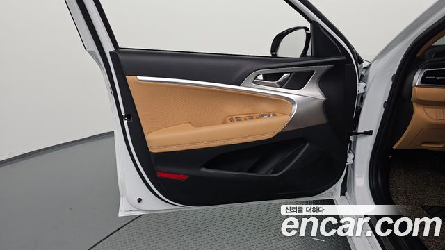 Genesis G70 Gasoline 2.5T 2WD 2025 — фото 24
