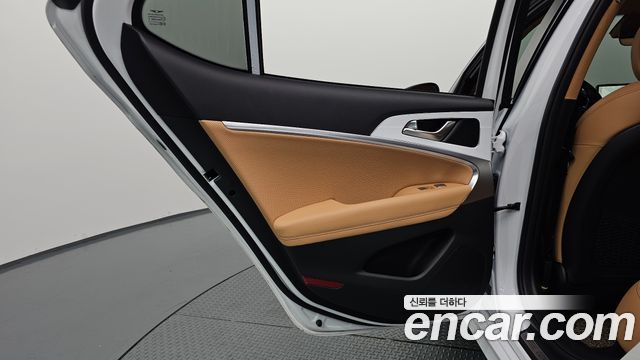 Genesis G70 Gasoline 2.5T 2WD 2025 — фото 25