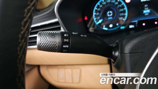 Genesis G70 Gasoline 2.5T 2WD 2025 — фото 32