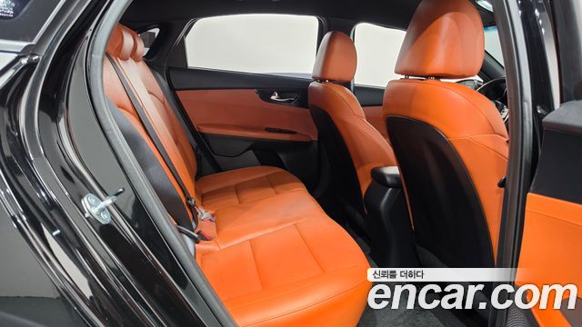 Kia K3 (II) 1.6 Prestige 2024 — фото 11