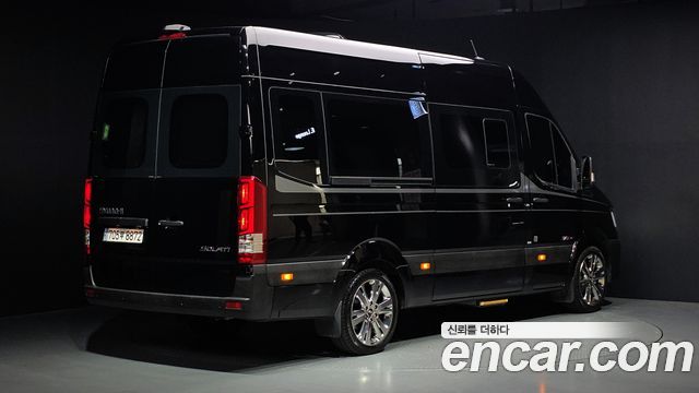 Hyundai Solati 15-seater Luxury 2024 — фото 2