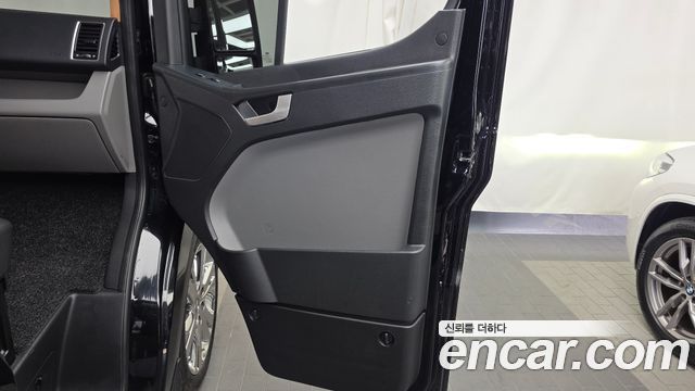 Hyundai Solati 15-seater Luxury 2024 — фото 12