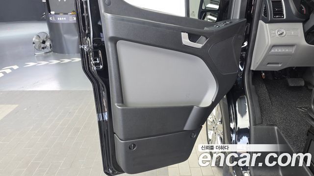 Hyundai Solati 15-seater Luxury 2024 — фото 26