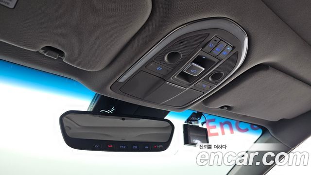 Genesis G80 2.2D AWD Premium Luxury 2019 — фото 15