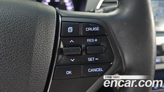 Hyundai Sonata Hybrid (LF) 2.0 HEV Modern 2016 — фото 13
