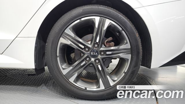 Kia K5 Hybrid (III) Noblesse 2020 — фото 21