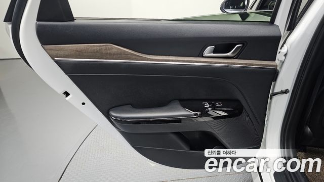 Kia K5 Hybrid (III) Noblesse 2020 — фото 25