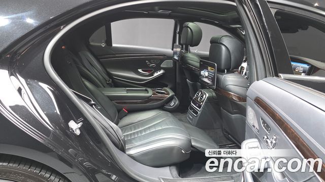 Mercedes-Benz S-Class (W222) S560L 4MATIC 2019 — фото 12