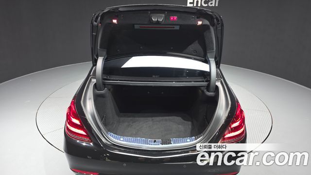 Mercedes-Benz S-Class (W222) S560L 4MATIC 2019 — фото 20