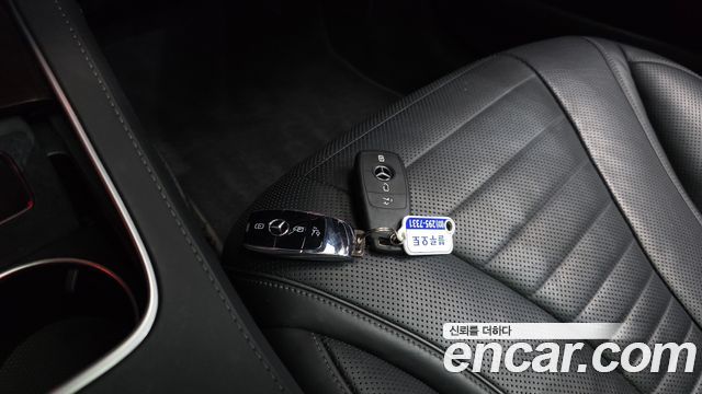 Mercedes-Benz S-Class (W222) S560L 4MATIC 2019 — фото 34