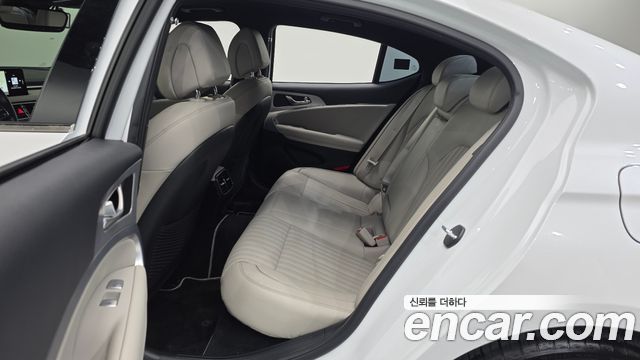 Genesis G70 Gasoline 2.0T 4WD 2021 — фото 11