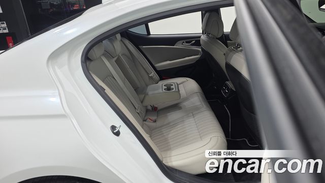 Genesis G70 Gasoline 2.0T 4WD 2021 — фото 18