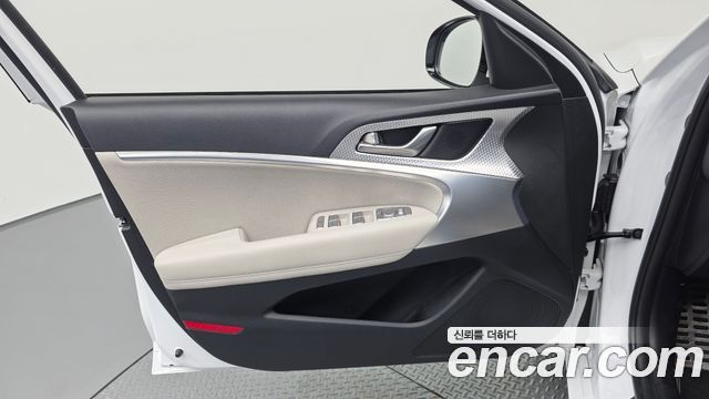 Genesis G70 Gasoline 2.0T 4WD 2021 — фото 24